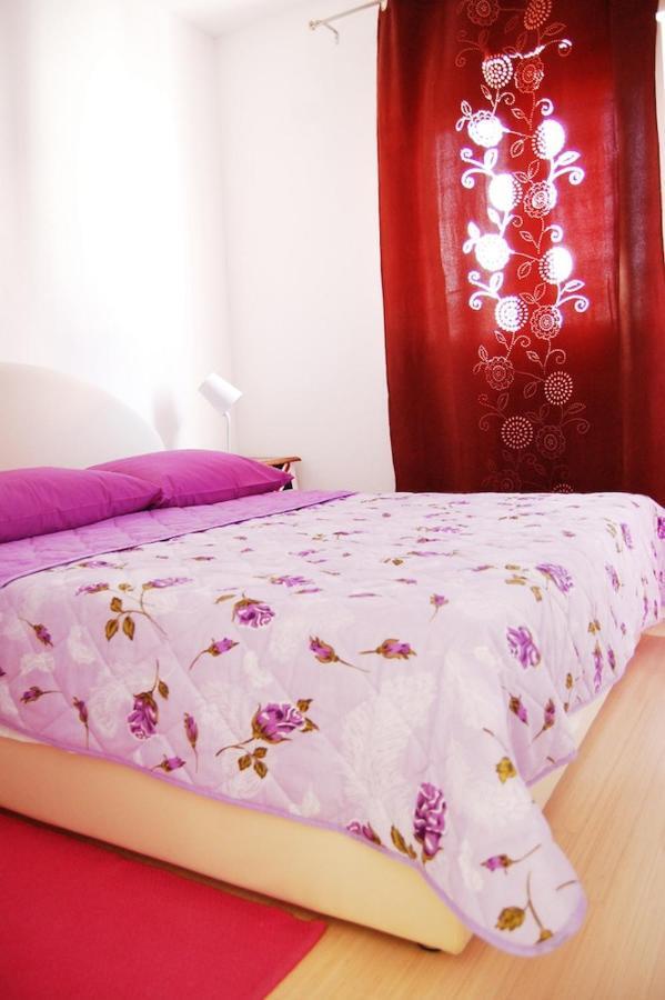 Good Spirit Apartment Trogir Luaran gambar